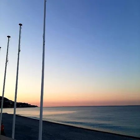 Lovely Air Conditonned Center Nizza